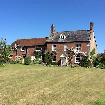 Moors Farmhouse Bed & Breakfast East Knoyle Dış mekan fotoğraf